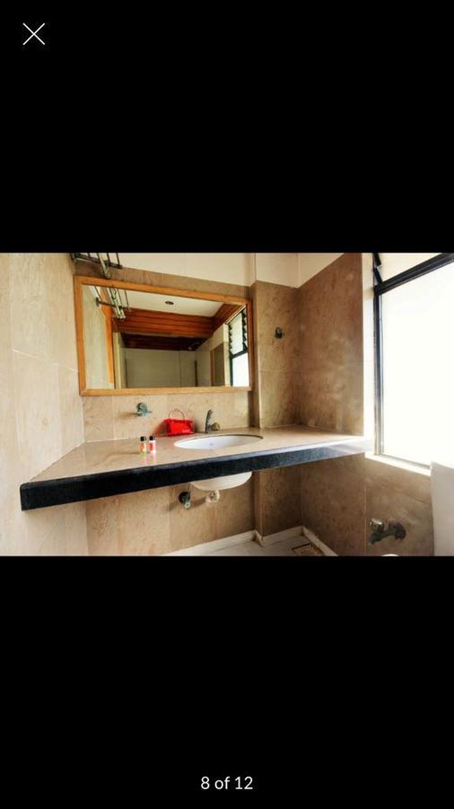Hotel Yellow Lime Ahmedabad Esterno foto
